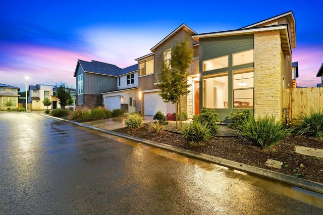 3345 W Florence Avenue, Visalia, CA 93277