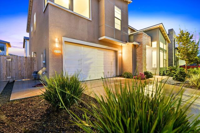 3345 W Florence Avenue, Visalia, CA 93277