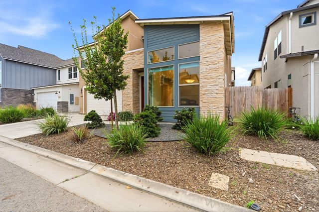 3345 W Florence Avenue, Visalia, CA 93277