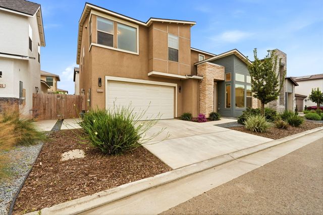 3345 W Florence Avenue, Visalia, CA 93277