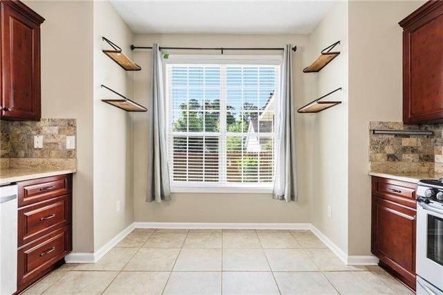 2161 Berryhill Circle SE, Smyrna, GA 30082