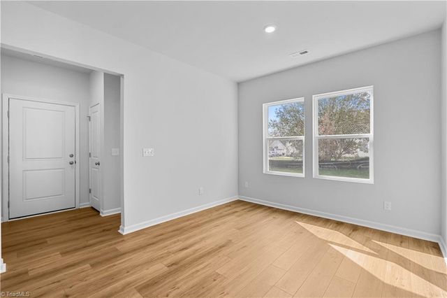 5158 Fallmeade Road, Kernersville, NC 27284