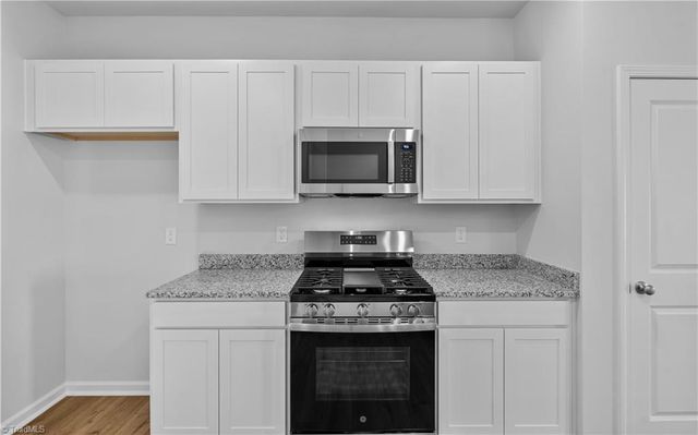 5158 Fallmeade Road, Kernersville, NC 27284