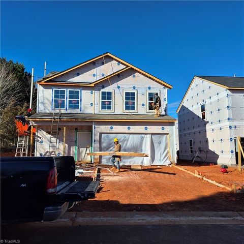 5158 Fallmeade Road, Kernersville, NC 27284