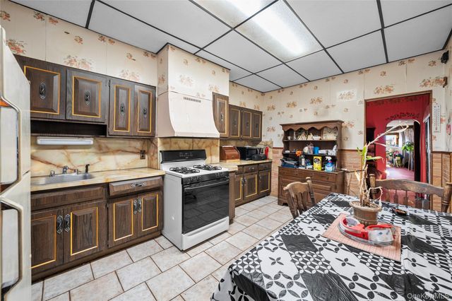 73-35 71st Place, Glendale, NY 11385