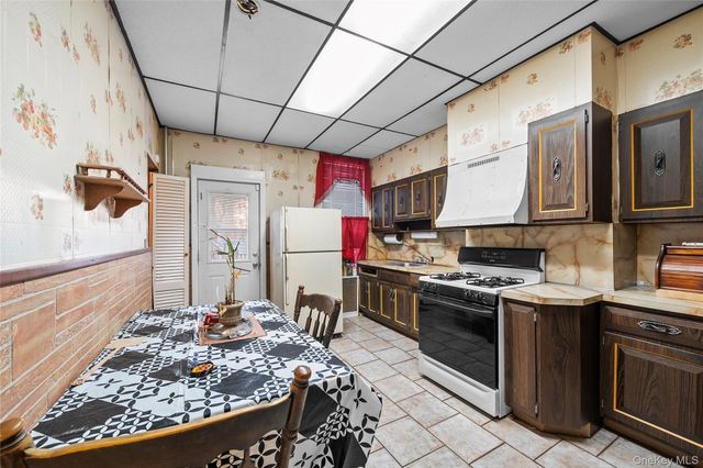 73-35 71st Place, Glendale, NY 11385