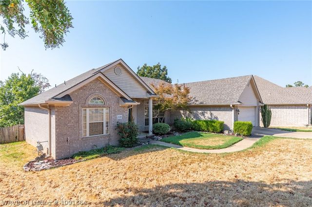1120 Breckenridge Drive, Van Buren, AR 72956