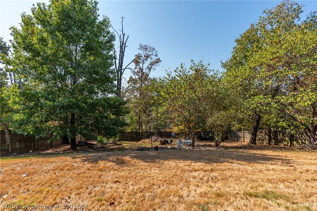 1120 Breckenridge Drive, Van Buren, AR 72956