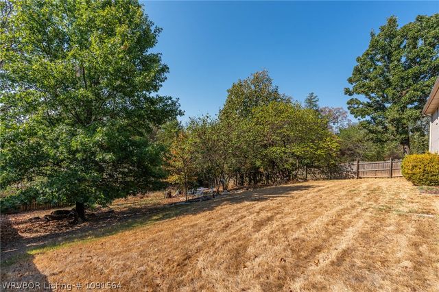 1120 Breckenridge Drive, Van Buren, AR 72956