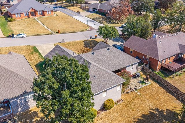 1120 Breckenridge Drive, Van Buren, AR 72956