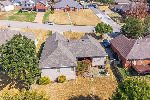 1120 Breckenridge Drive, Van Buren, AR 72956