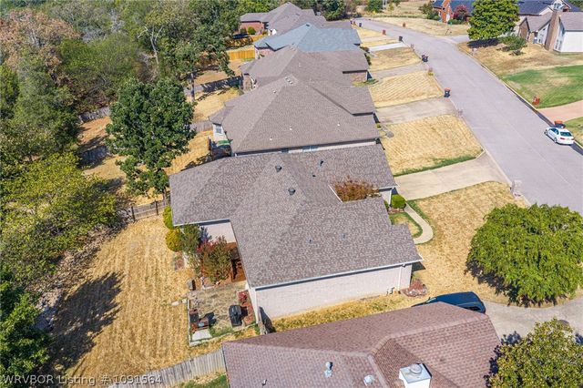 1120 Breckenridge Drive, Van Buren, AR 72956