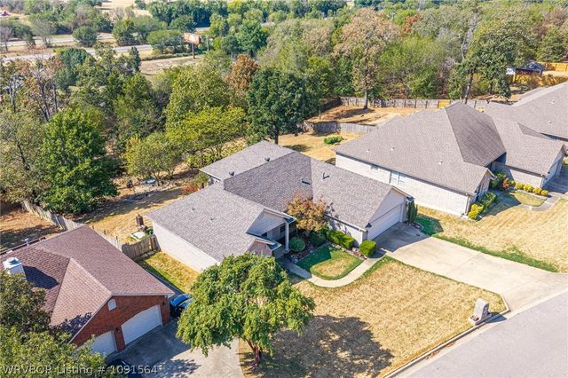 1120 Breckenridge Drive, Van Buren, AR 72956