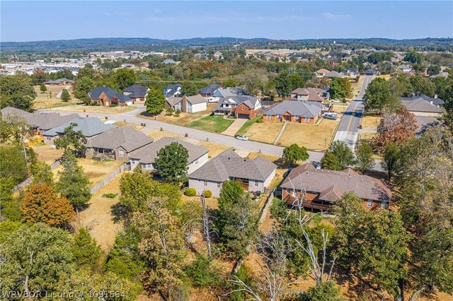 1120 Breckenridge Drive, Van Buren, AR 72956