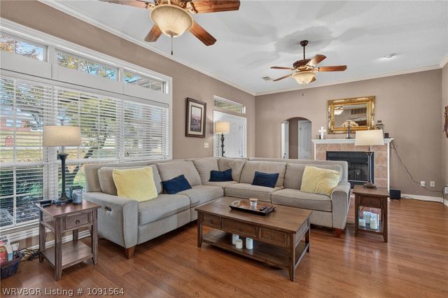 1120 Breckenridge Drive, Van Buren, AR 72956