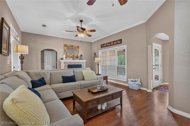1120 Breckenridge Drive, Van Buren, AR 72956