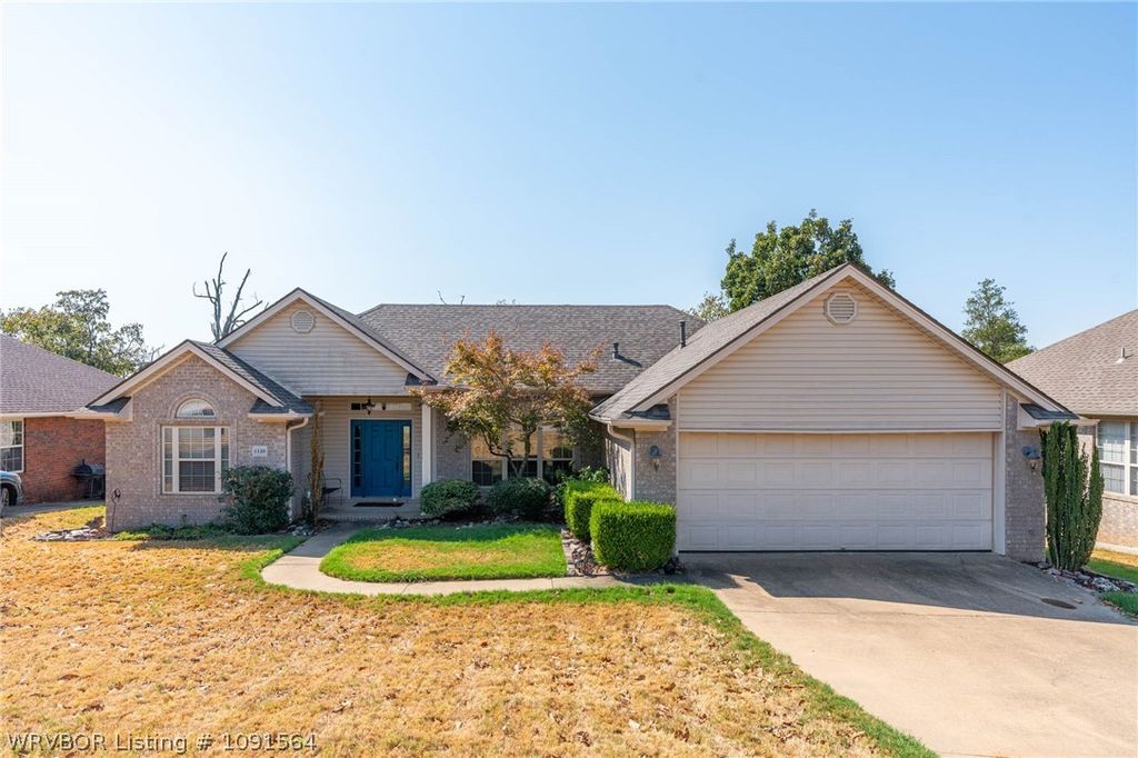 1120 Breckenridge Drive, Van Buren, AR 72956