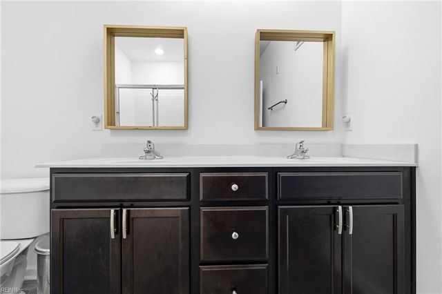 1725 Dromolin Dr 105, Virginia Beach, VA 23456