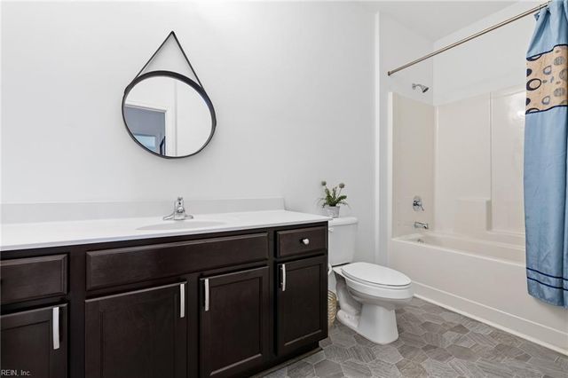 1725 Dromolin Dr 105, Virginia Beach, VA 23456