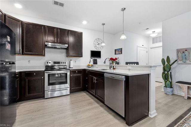 1725 Dromolin Dr 105, Virginia Beach, VA 23456