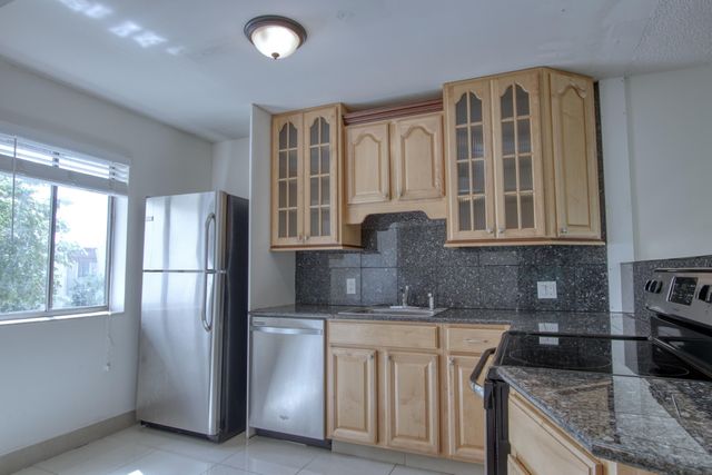 4471 Luxemburg Court 301, Lake Worth, FL 33467