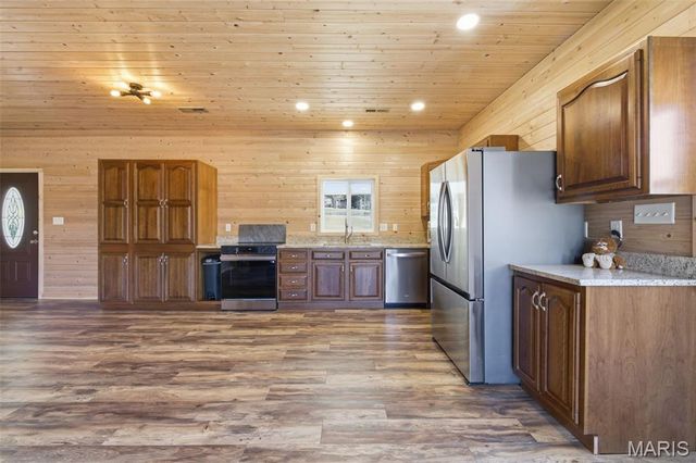 1387 Hartshorn Drive, Hermann, MO 65041