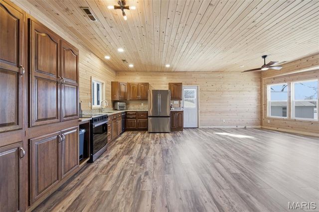 1387 Hartshorn Drive, Hermann, MO 65041