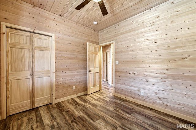 1387 Hartshorn Drive, Hermann, MO 65041