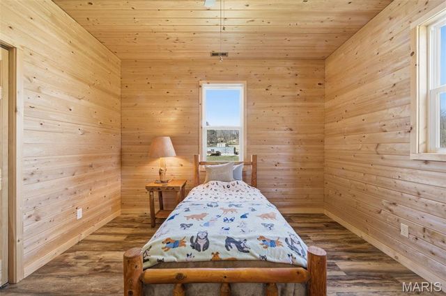 1387 Hartshorn Drive, Hermann, MO 65041