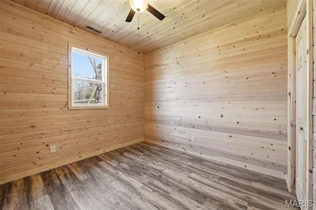 1387 Hartshorn Drive, Hermann, MO 65041