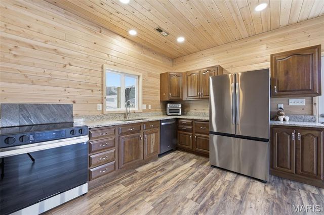 1387 Hartshorn Drive, Hermann, MO 65041