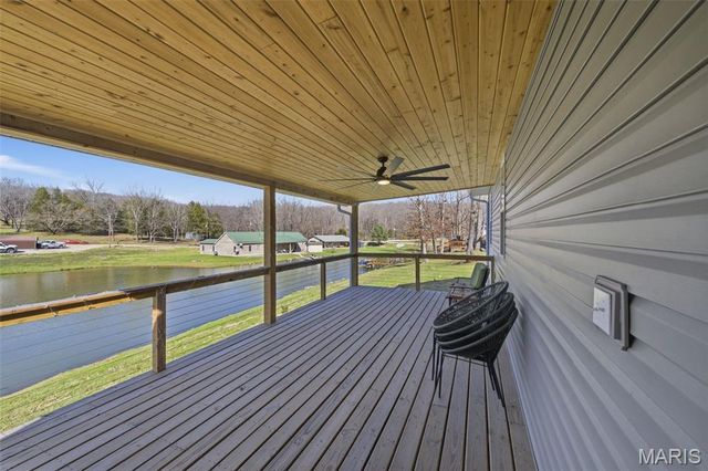 1387 Hartshorn Drive, Hermann, MO 65041