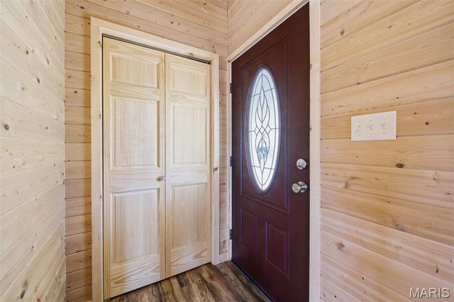 1387 Hartshorn Drive, Hermann, MO 65041