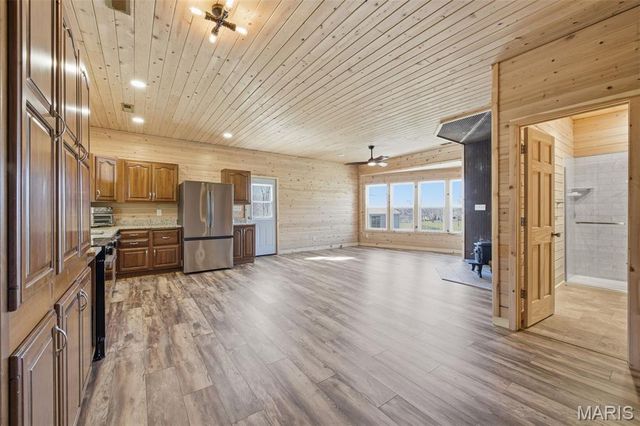 1387 Hartshorn Drive, Hermann, MO 65041