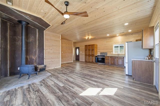 1387 Hartshorn Drive, Hermann, MO 65041