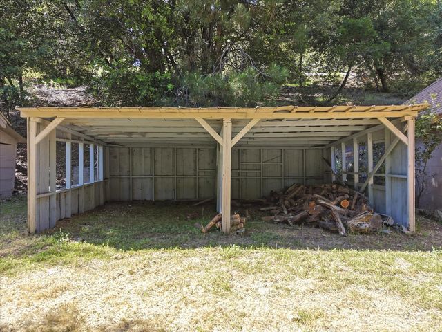 45167 Tolladay Rd, Oakhurst, CA 93654