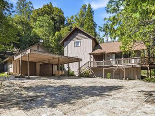 45167 Tolladay Rd, Oakhurst, CA 93654