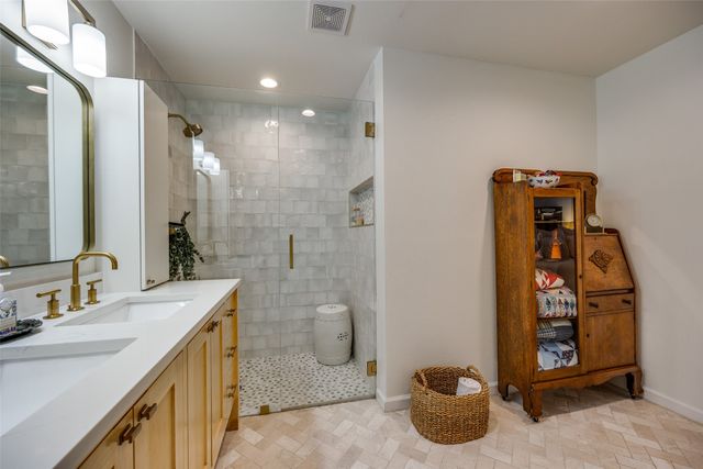 7247 Joyce Way, Dallas, TX 75225