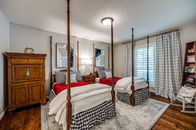 7247 Joyce Way, Dallas, TX 75225