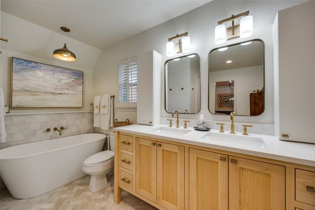 7247 Joyce Way, Dallas, TX 75225