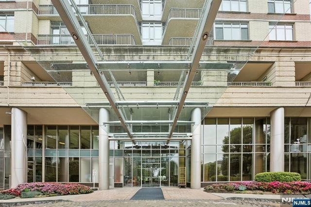 8100 River Road 502, North Bergen, NJ 07047