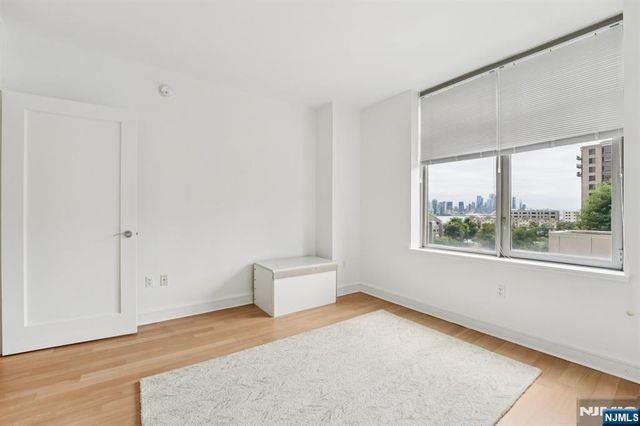 8100 River Road 502, North Bergen, NJ 07047