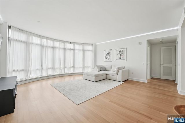 8100 River Road 502, North Bergen, NJ 07047
