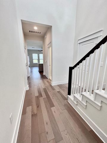 13501 Metric BLVD 1, Austin, TX 78727