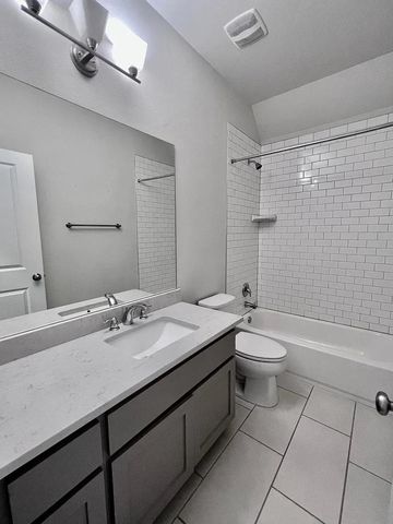 13501 Metric BLVD 1, Austin, TX 78727