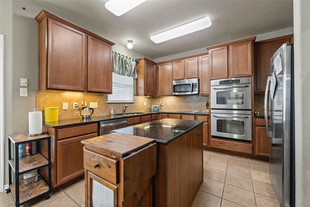 6500 Serena Lane, Woodway, TX 76712