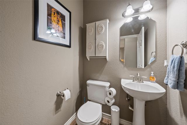 6500 Serena Lane, Woodway, TX 76712