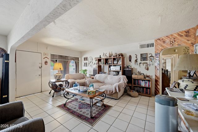 1350 E OSBORN Road, Phoenix, AZ 85014