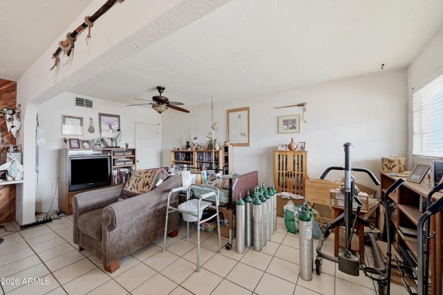 1350 E OSBORN Road, Phoenix, AZ 85014