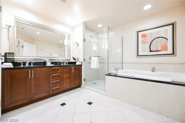 145 East HARMON Avenue 411, Las Vegas, NV 89109